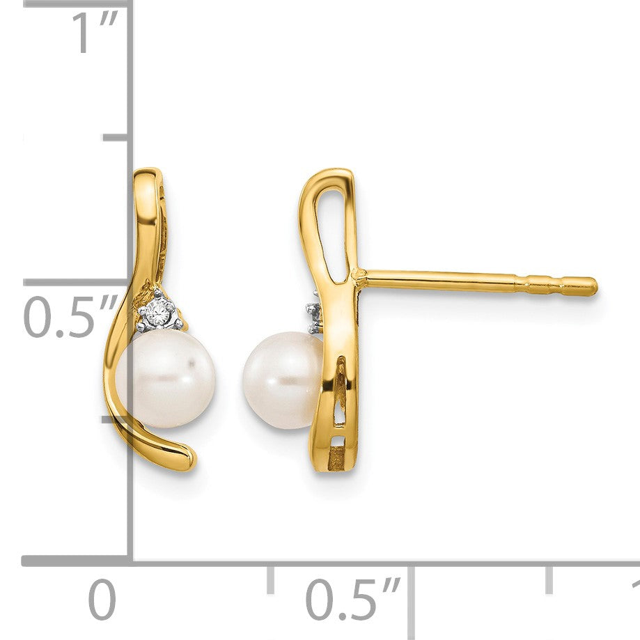 14k 4.5mm June/Freshwater Cultured Pearl and Diamond Post Earrings