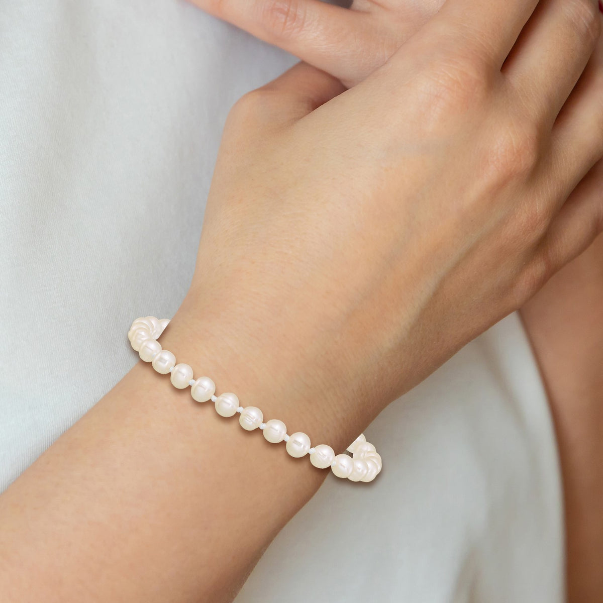 14k 3-4mm White Semi-Round Freshwater Cultured Pearl 5 inch Bracelet