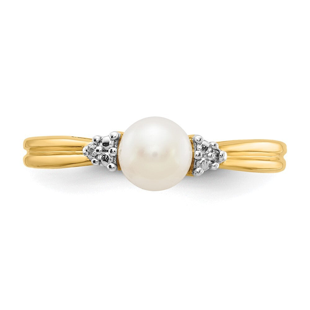 14K Yellow Gold Diamond and FW Cultured Pearl Ring