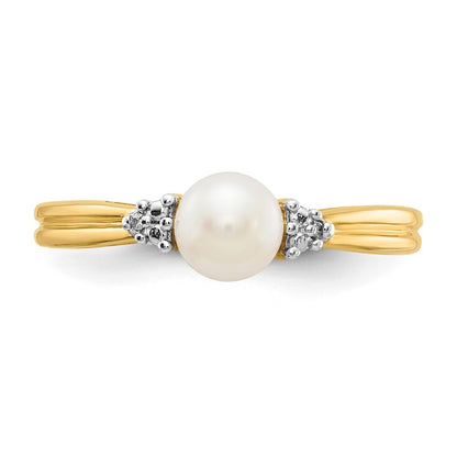 14K Yellow Gold Diamond and FW Cultured Pearl Ring