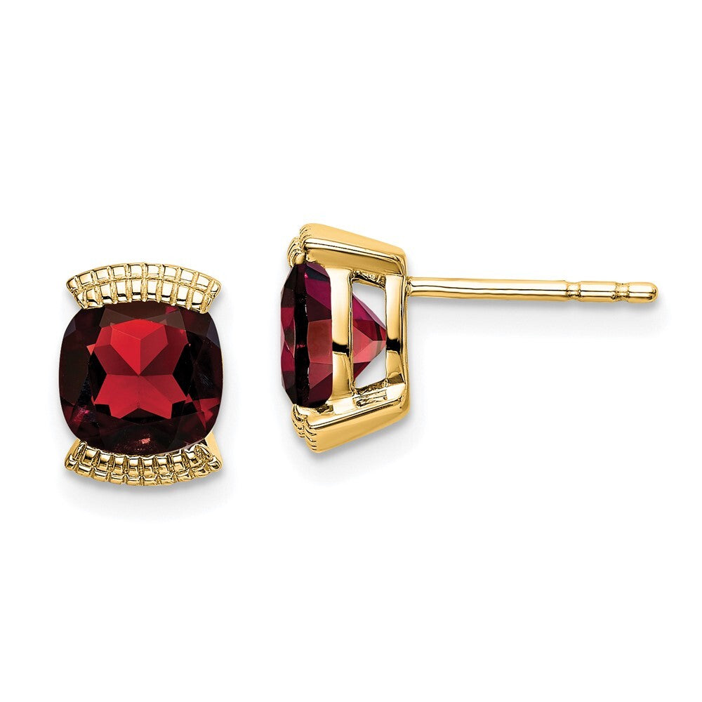 14k Yellow Gold Garnet Stud Earrings