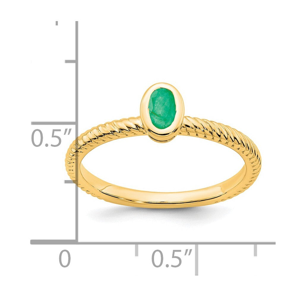 14K Yellow Gold Oval Bezel Emerald Ring Size 7