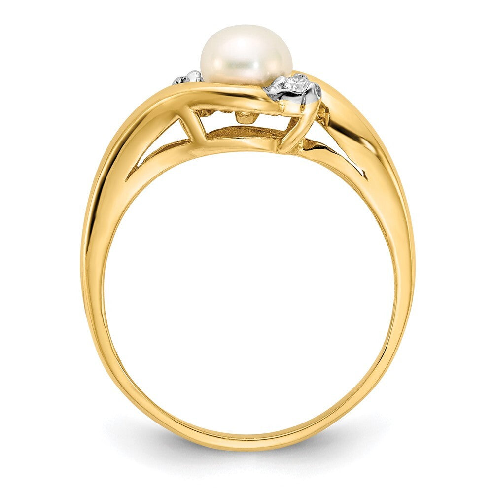 14K Yellow Gold 5-6mm Button Freshwater Cultured Pearl & Diamond Ring