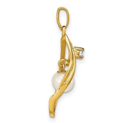 14k Yellow Gold 5-6mm White Round Freshwater Cultured Pearl & Diamond Pendant