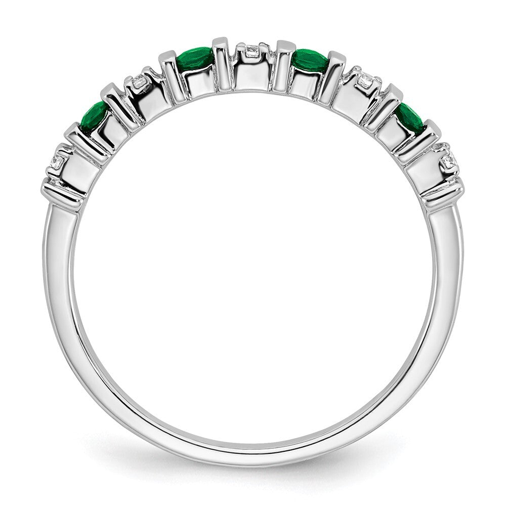 14k White Gold Emerald and Diamond Band Size 7