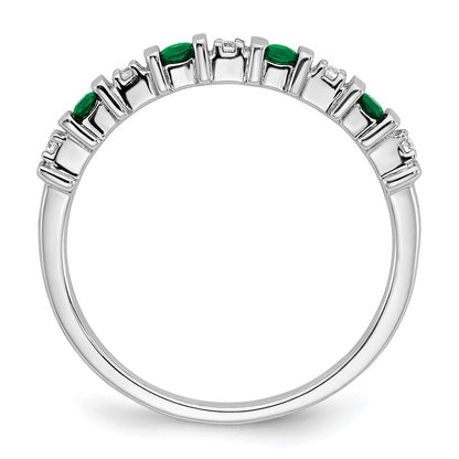 14k White Gold Emerald and Diamond Band Size 7