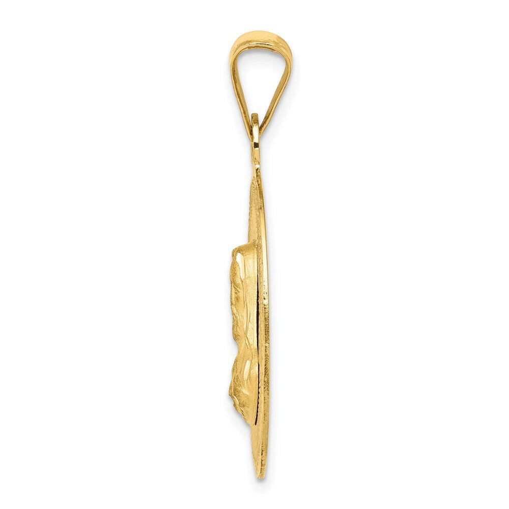 14k Yellow Gold Polished Diamond-Cut Sagrado Corazon Circle Pendant for Women