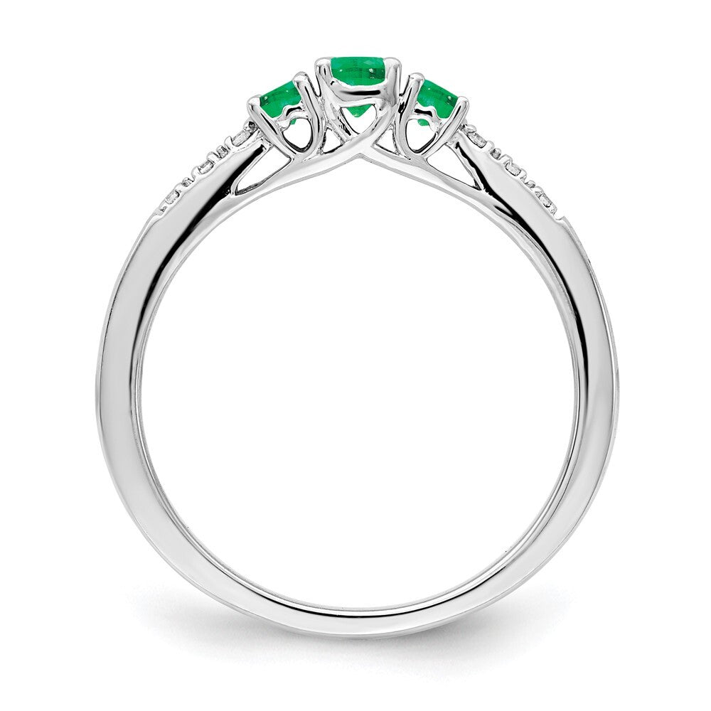 14k White Gold Emerald and Diamond 3-stone Ring Size 7