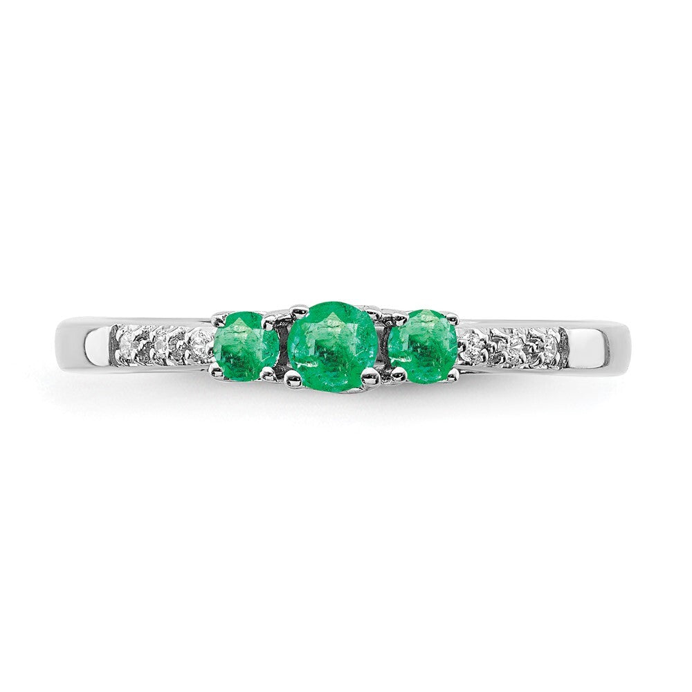 14k White Gold Emerald and Diamond 3-stone Ring Size 7