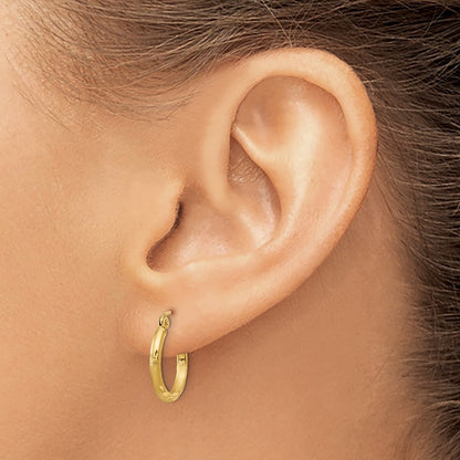 14k Yellow Gold Satin and Diamond-cut 2mm Round Tube Hoop Earrings