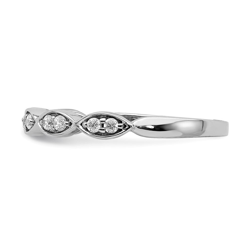 14k White Gold Fancy Diamond Band Size 7