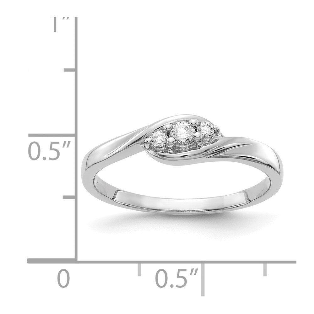 14k White Gold 3-stone Diamond Ring Size 7