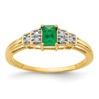 14K Yellow Gold Emerald and Diamond Ring Size 7