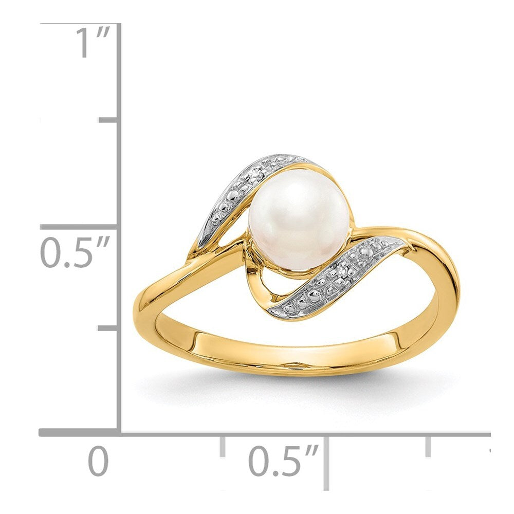 14K Yellow Gold Diamond and FW Cultured Pearl Ring