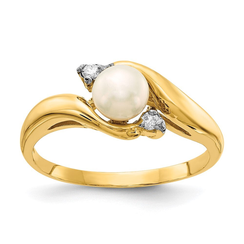 14K Yellow Gold 5-6mm Button Freshwater Cultured Pearl & Diamond Ring