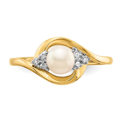 14K Yellow Gold FW Cultured Pearl and Diamond Ring