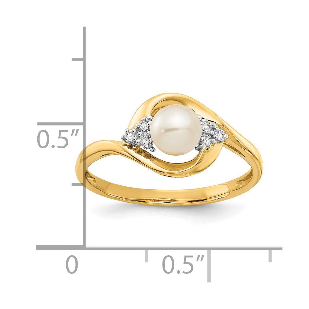 14K Yellow Gold FW Cultured Pearl and Diamond Ring