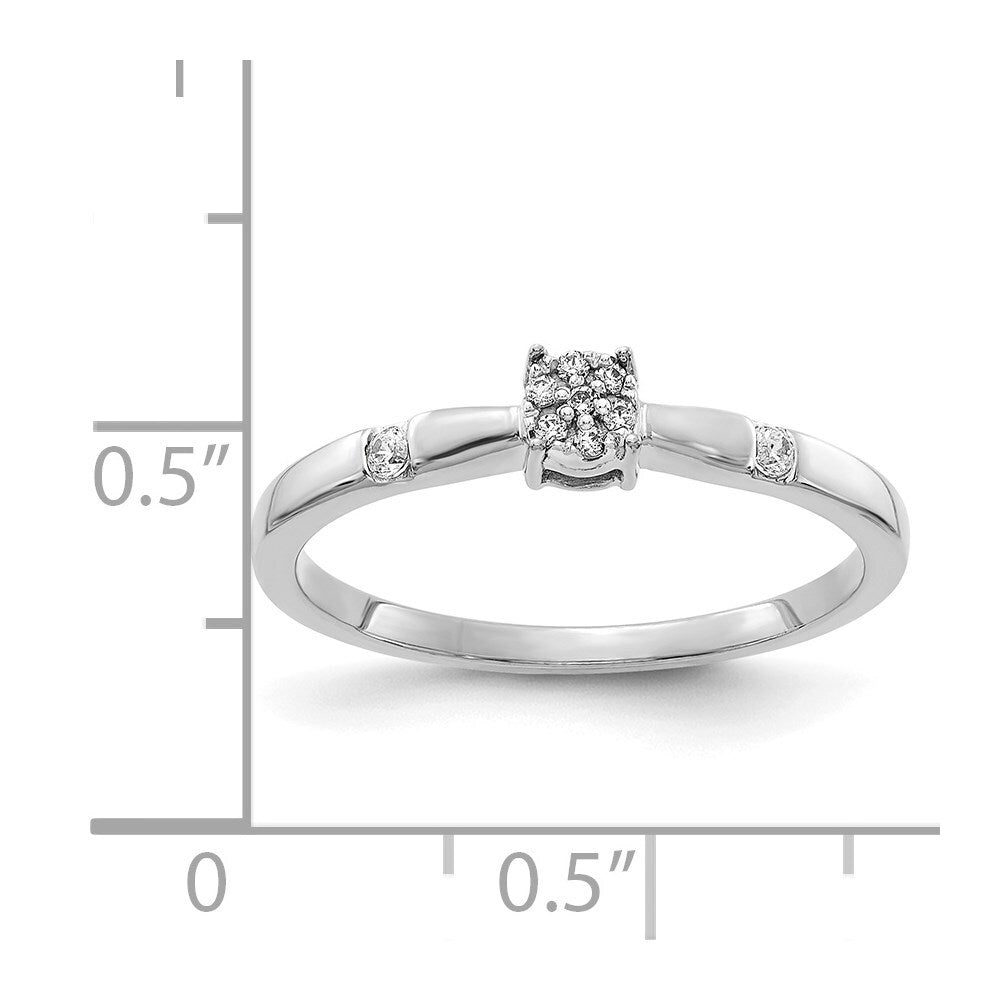 14k White Gold Diamond Cluster Ring Size 7