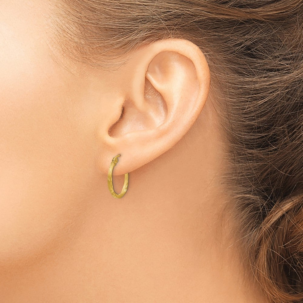 14k Yellow Gold Satin Diamond Cut Hollow Twisted Hoop Earrings