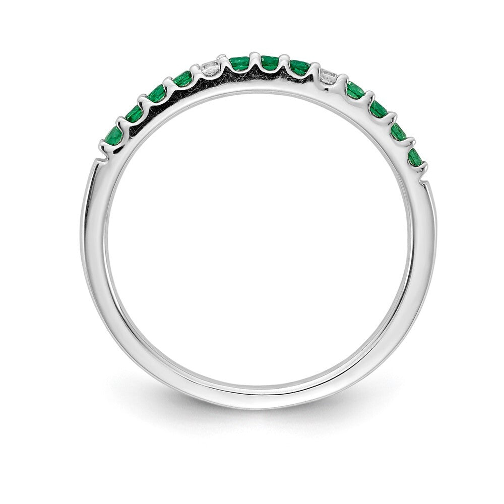 14k White Gold Diamond and Emerald Band Size 7