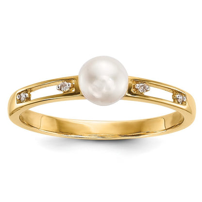 14K Yellow Gold Freshwater Cultured Pearl and Diamond Ring