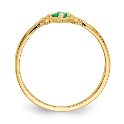 14K Yellow Gold Emerald Birthstone Heart Ring