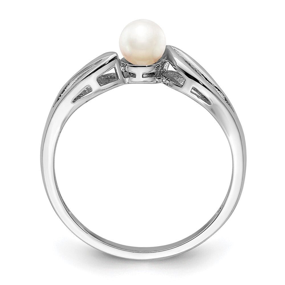 Sterling Silver Rhodium-plated FW Cultured Pearl Ring