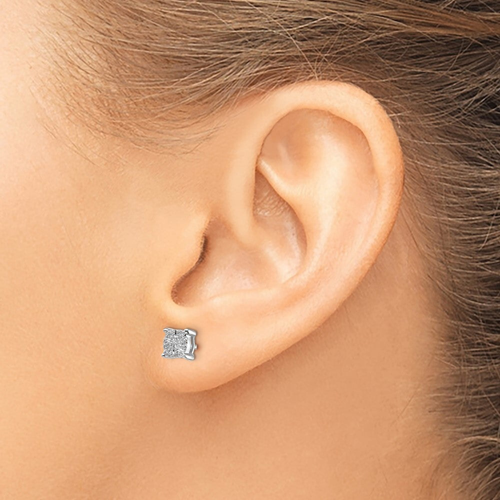 14k White Gold Diamond Cluster Stud Earrings