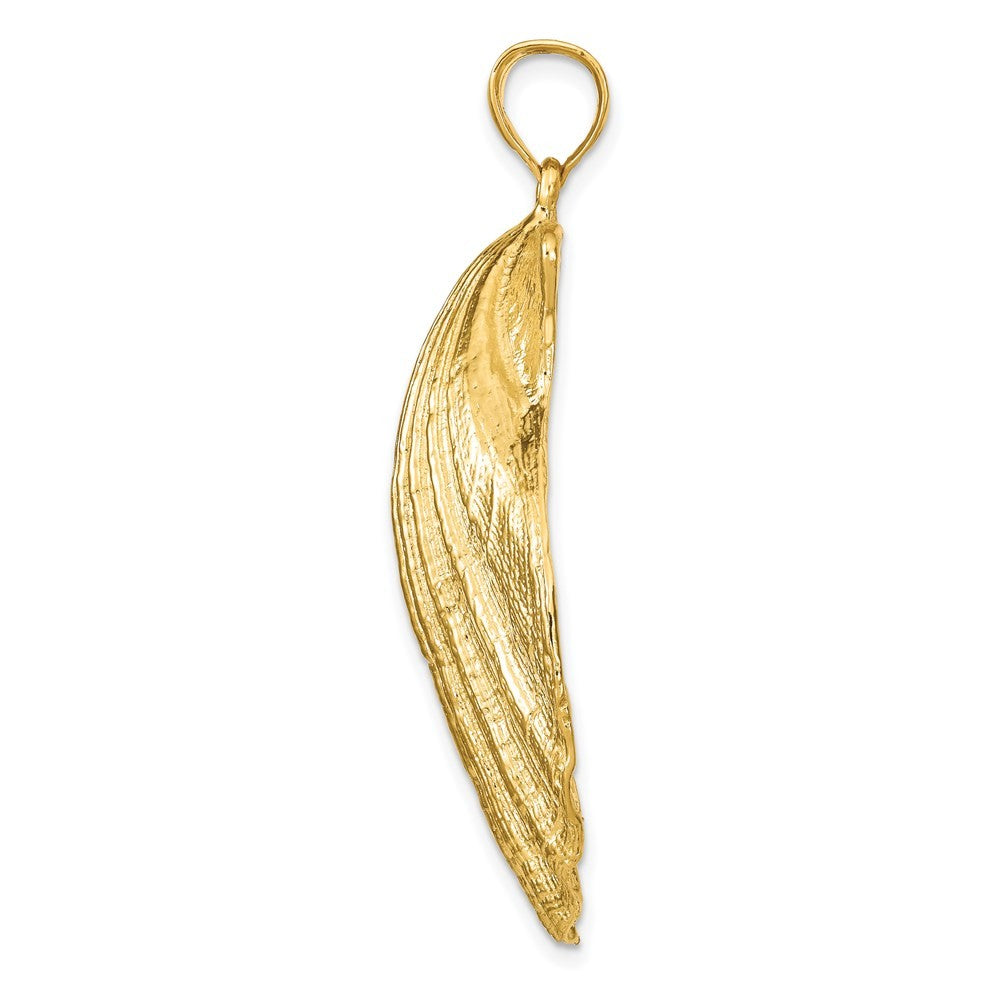 14k Yellow Gold Scallop Shell Pendant