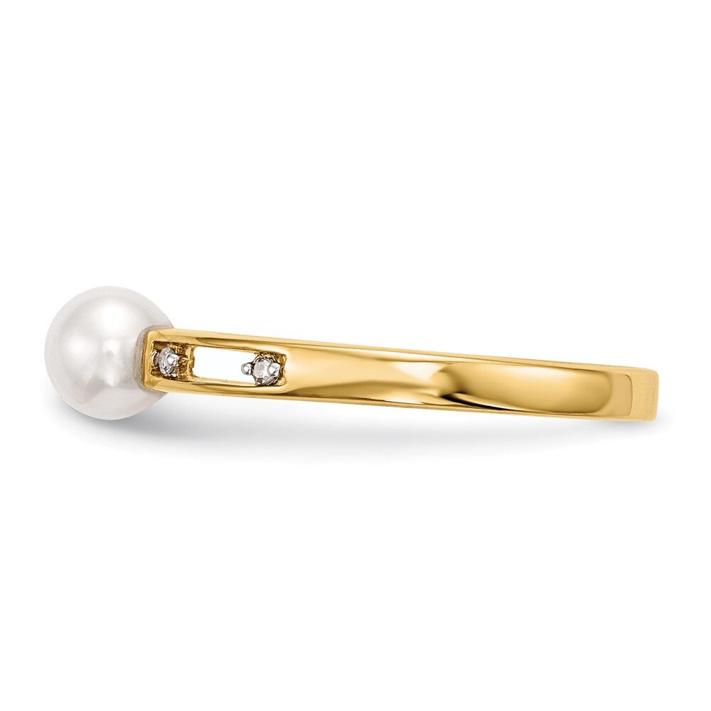 14K Yellow Gold Freshwater Cultured Pearl and Diamond Ring