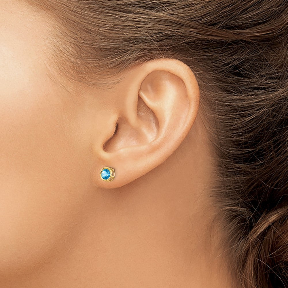 14k Yellow Gold 5mm Blue Topaz Bezel Set Stud Earrings