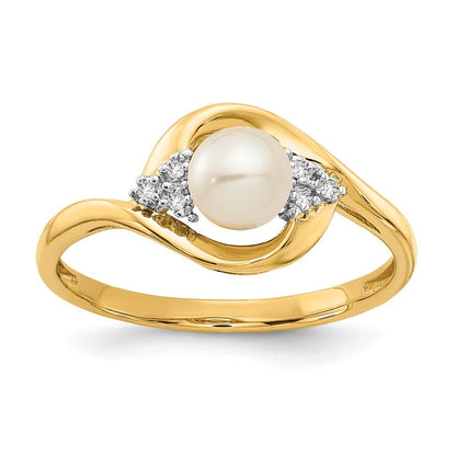 14K Yellow Gold FW Cultured Pearl and Diamond Ring