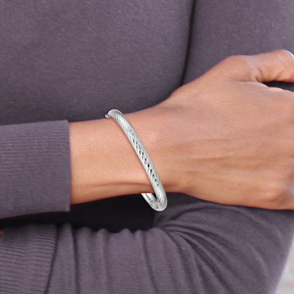 14k White Gold 4/16 Polished Textured 6.00mm Hinged Oval Bangle Bracelet