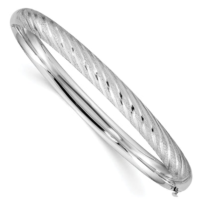 14k White Gold Polished Textured Diamond-cut 6.20mm Twisted Hinged Oval Bangle Bracelet