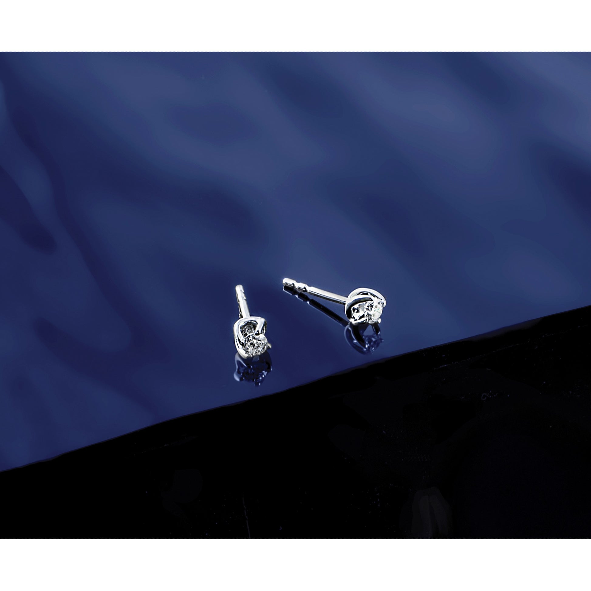 14k White Gold 1/5 carat Diamond Post Earrings