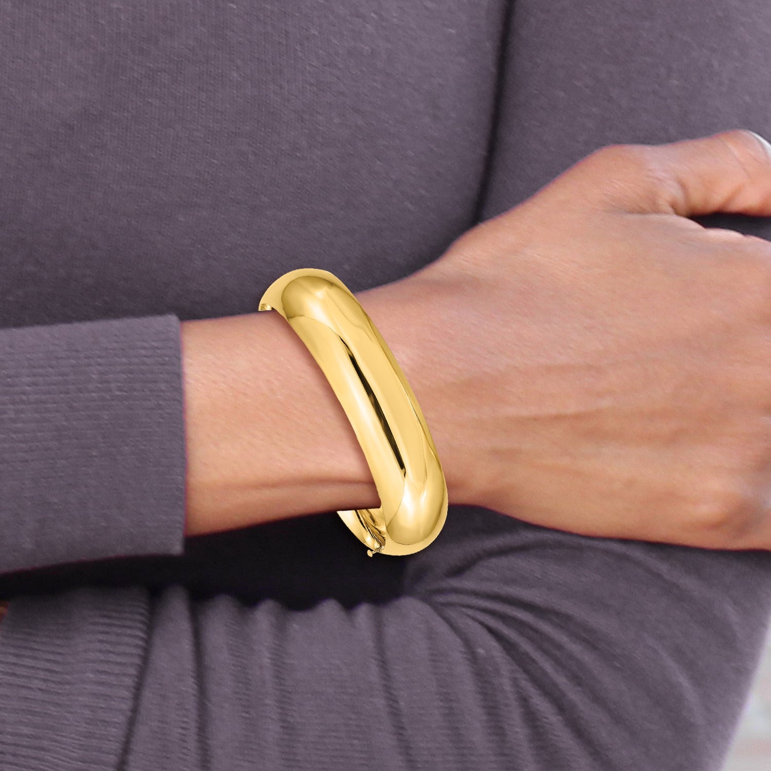 14k 11/16 Oversize High Polished 17.00mm Hinged Oval Bangle Bracelet