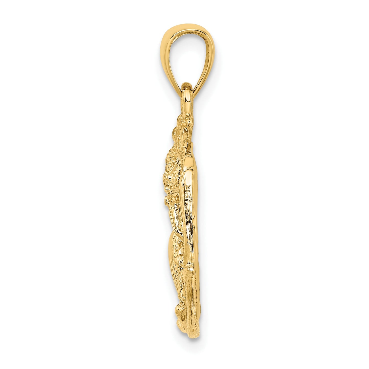 14K Shell Cluster In Circle Charm