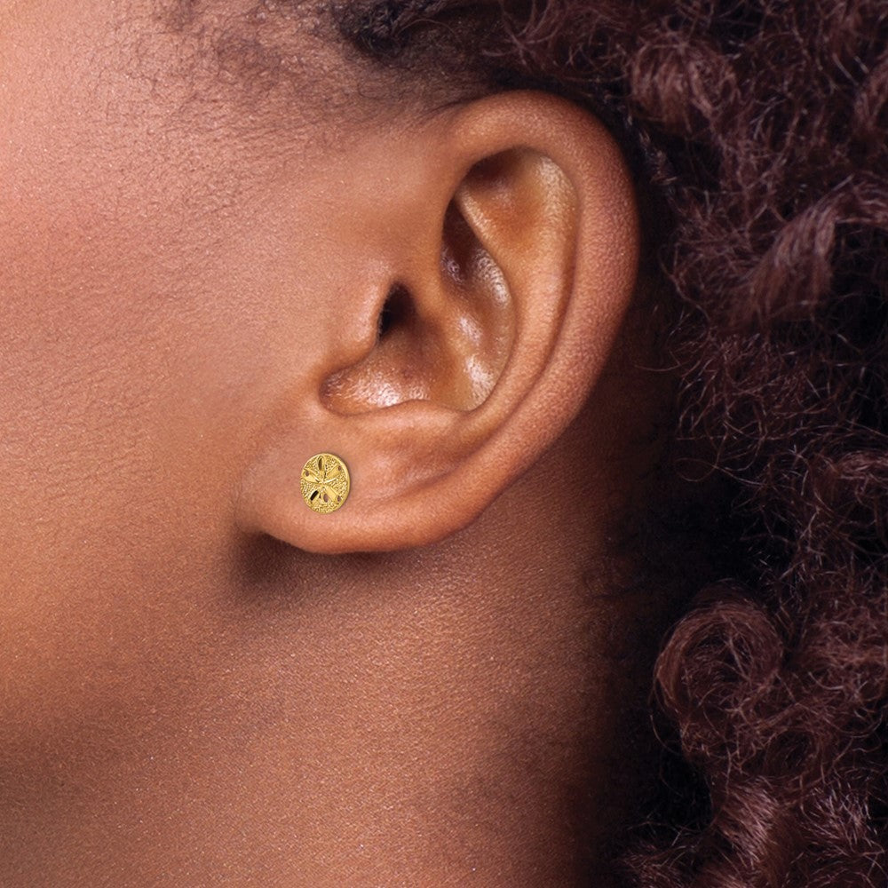 14k Diamond-Cut Sand Dollar Post Earrings