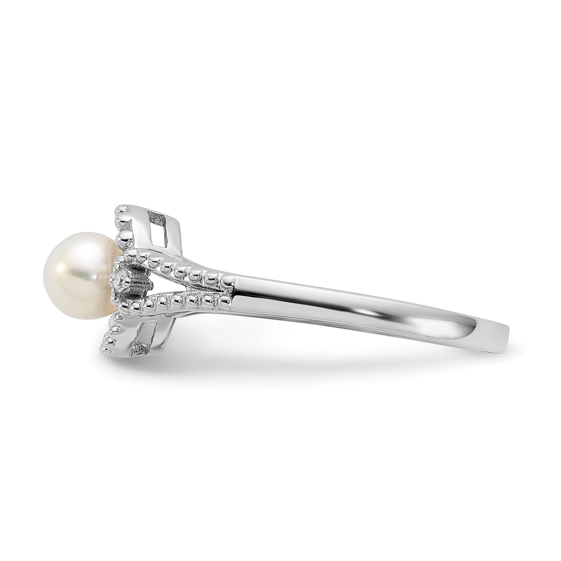 Sterling Silver Rhodium-plated FW Cultured Pearl & Diam. Ring