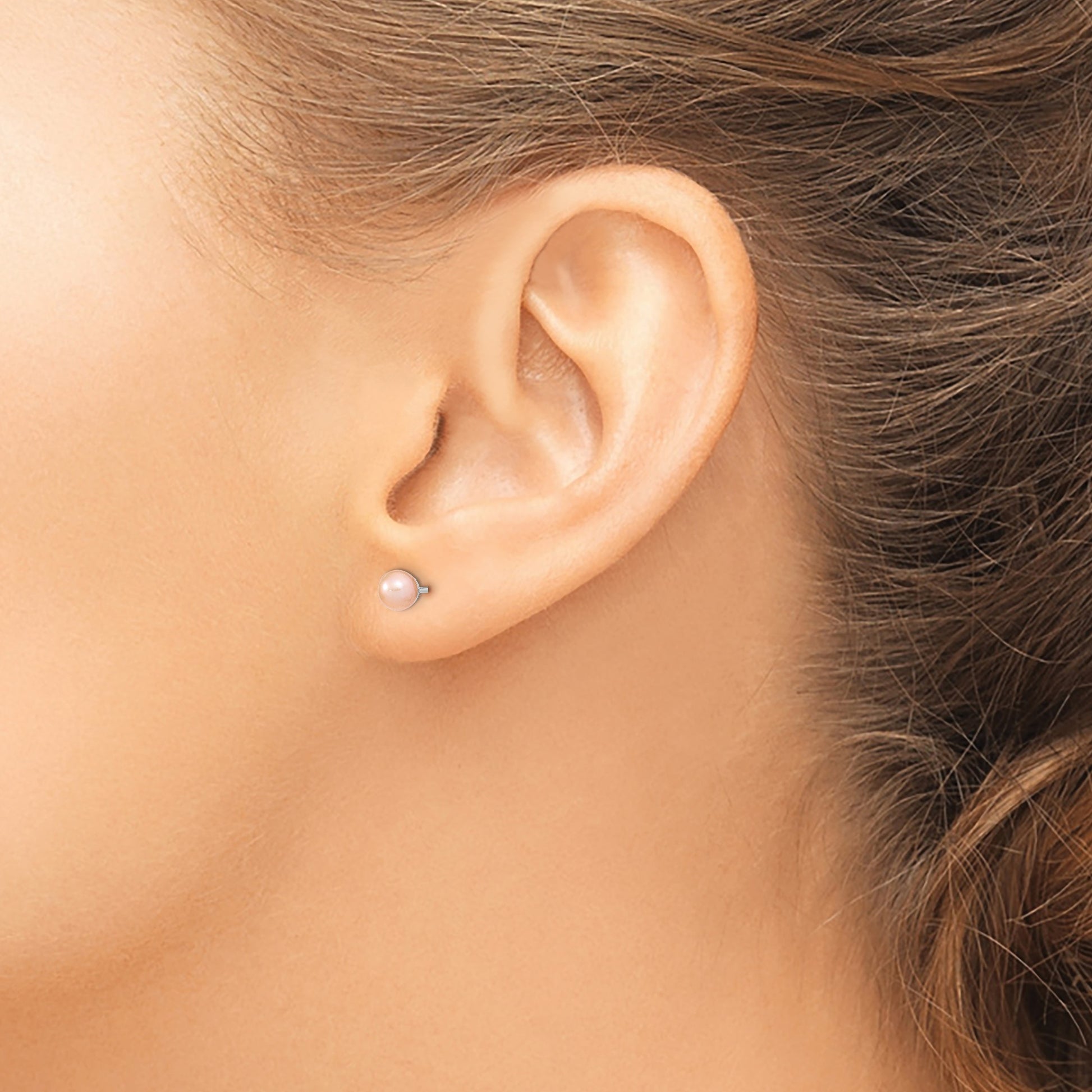 Sterling Silver Rhodium-plated 4-5mm Pink Round Freshwater Cultured Pearl Post Earrings