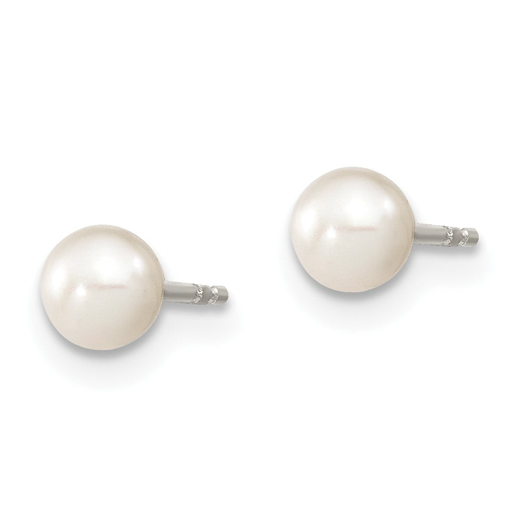 Sterling Silver Rhodium-plated 4-5mm White Round Freshwater Cultured Pearl Post Earrings