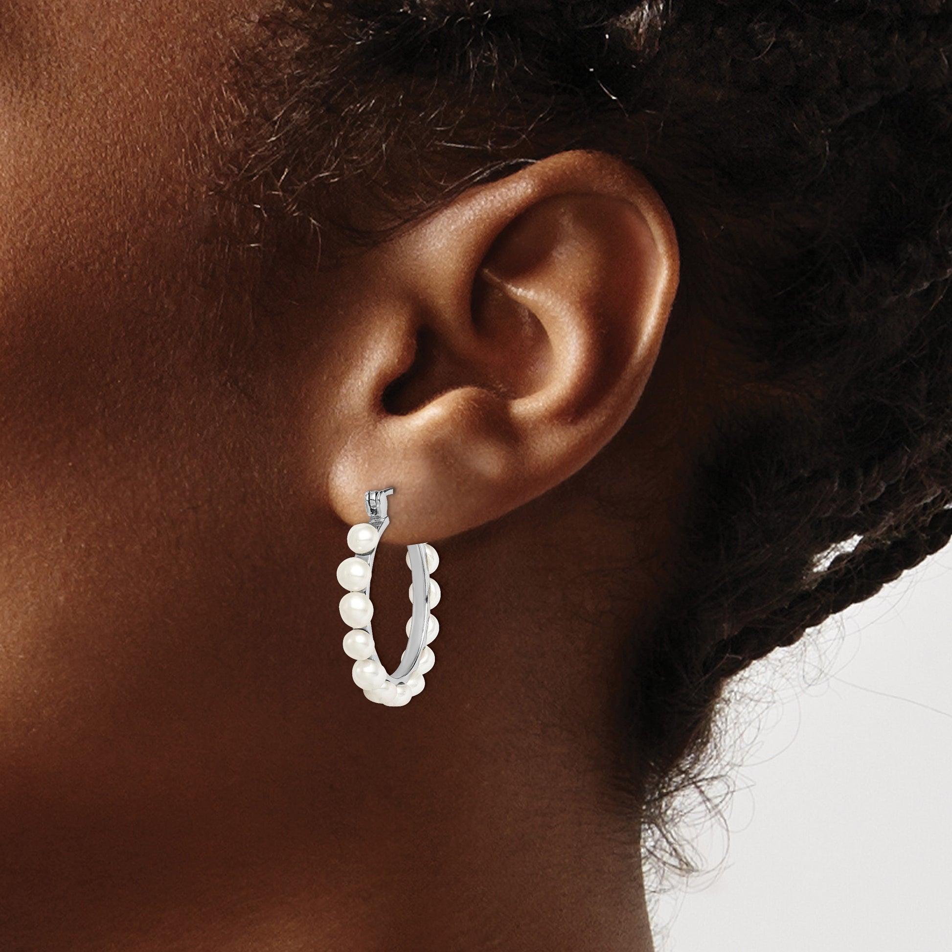 Sterling Silver Rhodium-plated 4-5mm White Button Freshwater Cultured Pearl Hoop Earrings