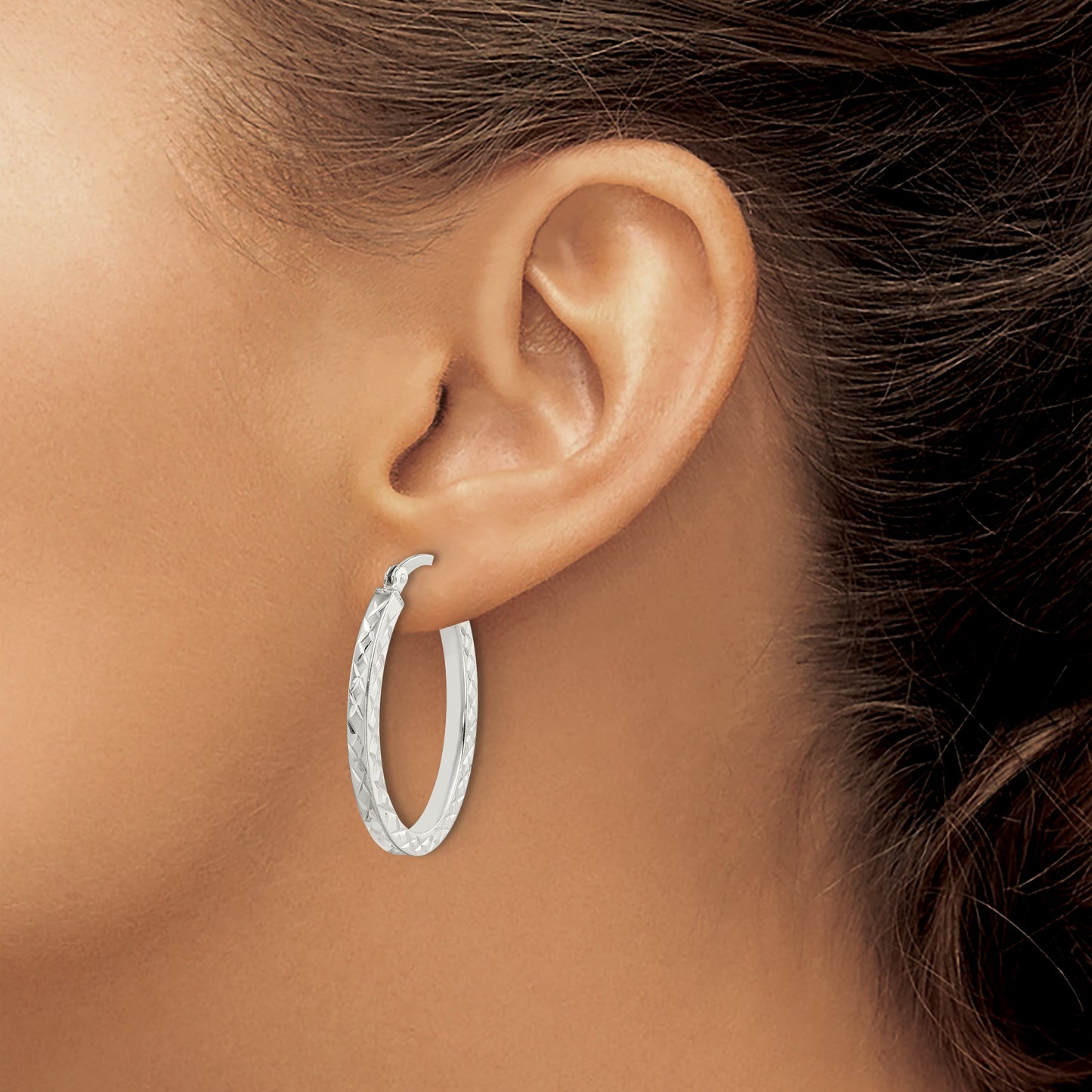 Sterling Silver Diamond-cut 2.5mm Oval Hoop Earrings