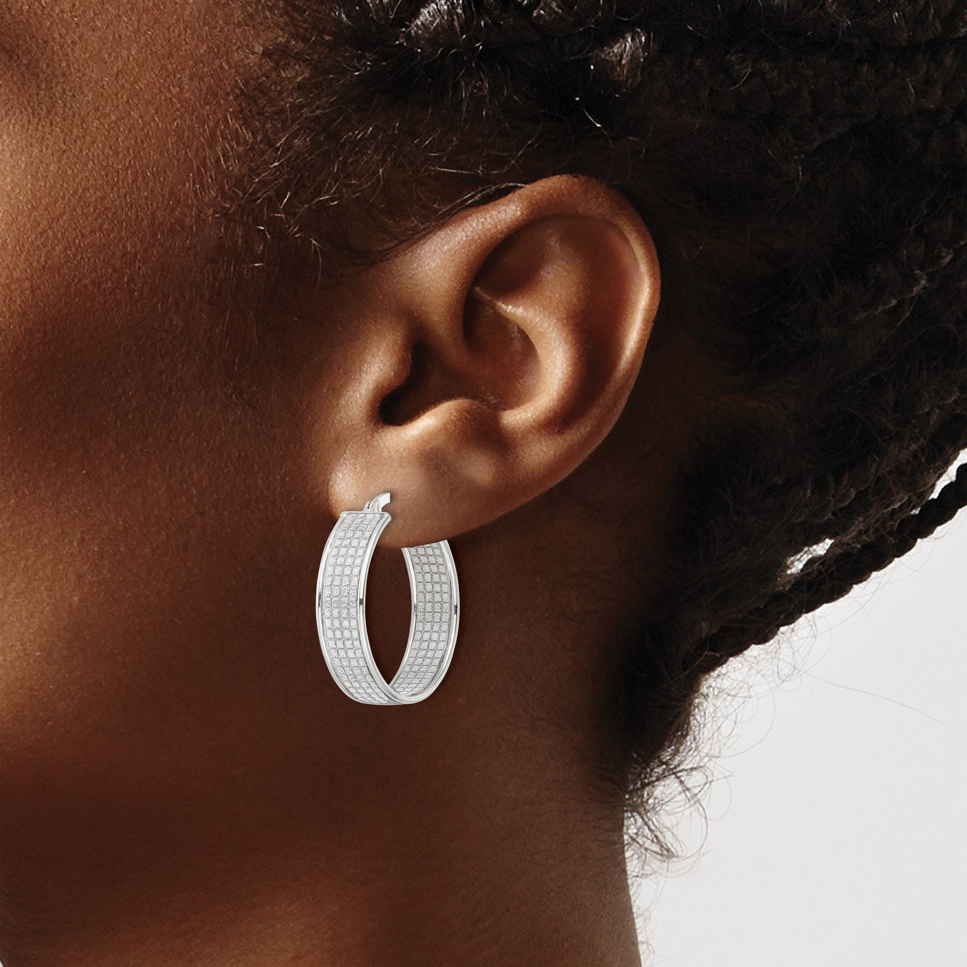 Sterling Silver Polished Fabric Glitter 6.85mm Round Hoop Earrings