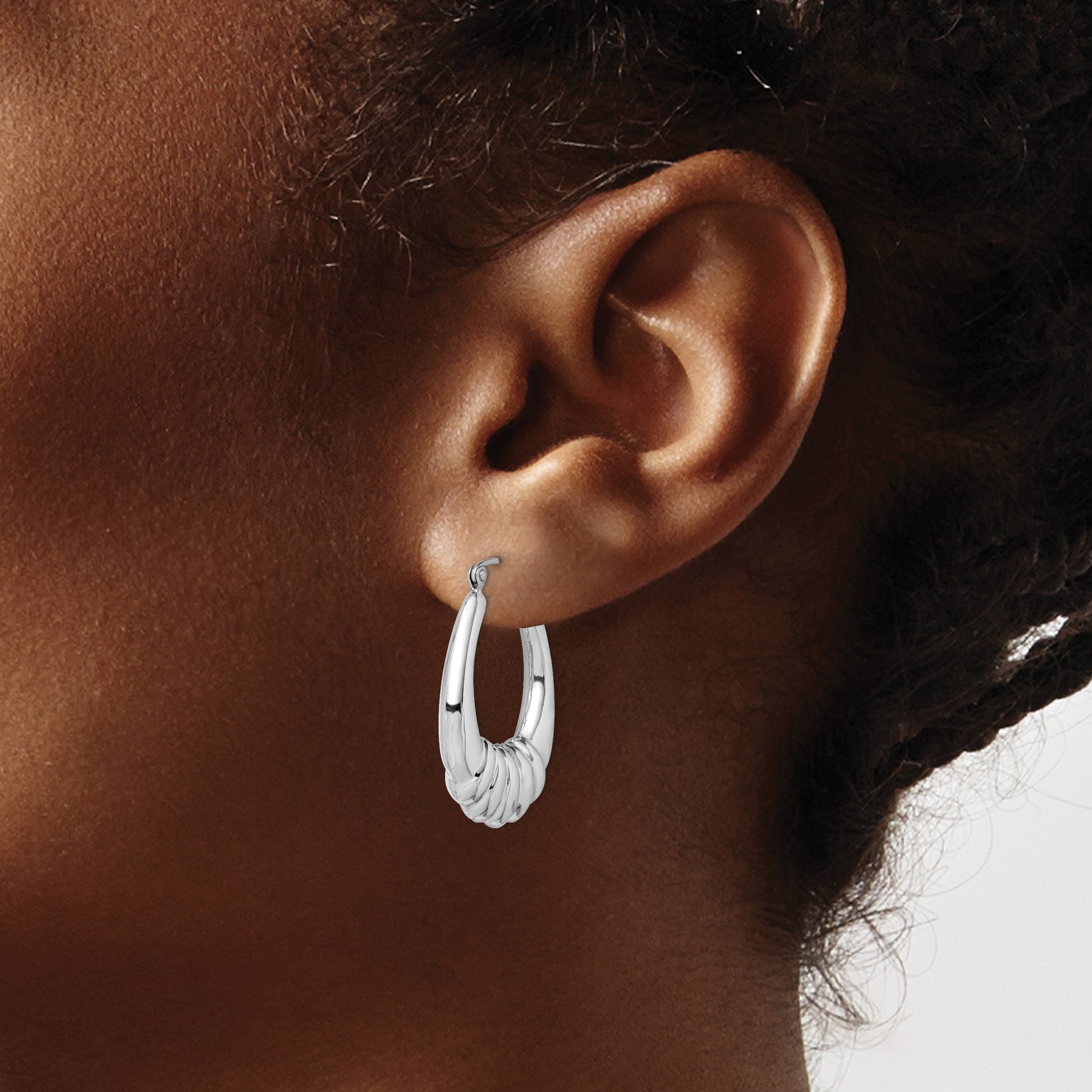 Sterling Silver Rhodium-plated Polished Scalloped Oval Hoop Earrings