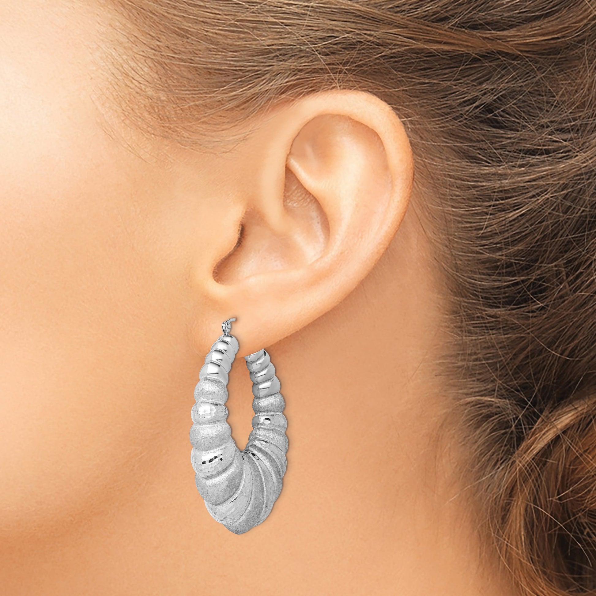 Sterling Silver Rhodium-plated Satin & D/C Shrimp Oval Hoop Earrings