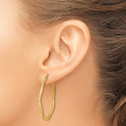 Sterling Silver Gold-plated Diamond Cut 2mm Wavy Hoop Earrings