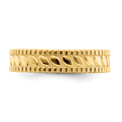 14k Leaf Engraved Thumb Ring (size 9)