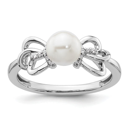 14K White Gold Polished White Freshwater Cultured Pearl and 1/20 carat Diamond Fashion Ring