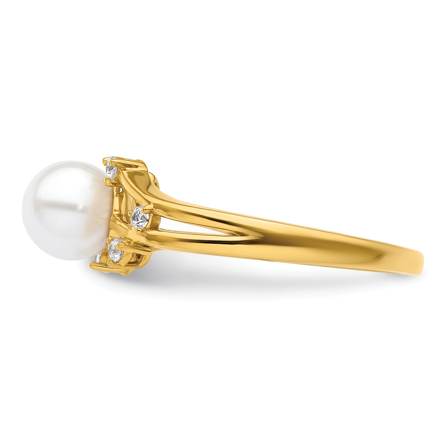 14K Polished 1/10 carat Diamond and White Freshwater Cultured Pearl Size 7 Ring